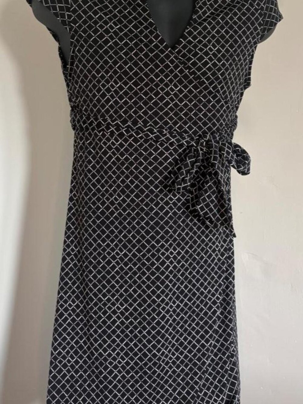 THE LIMITED Women's Black Dress